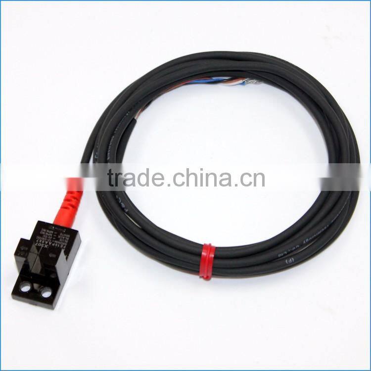 5mm slot width 4 wires U-shaped photoelectric sensor with CE certificate