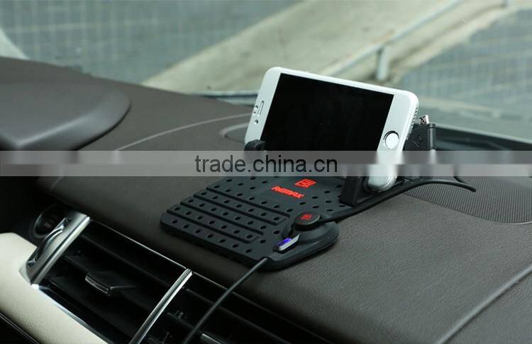 Hot Sale Remax Mobile Phone Holder Universal Car Charging Stand Mounts Phone Holder