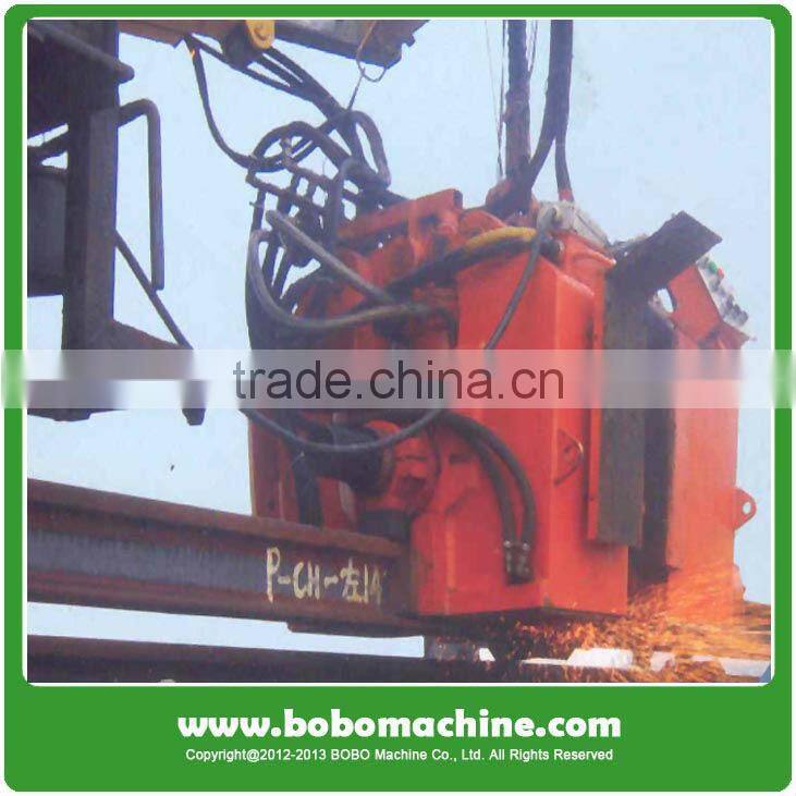 Moveable rail welding machine