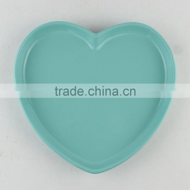 set of three heart shape stoneware mini casserole