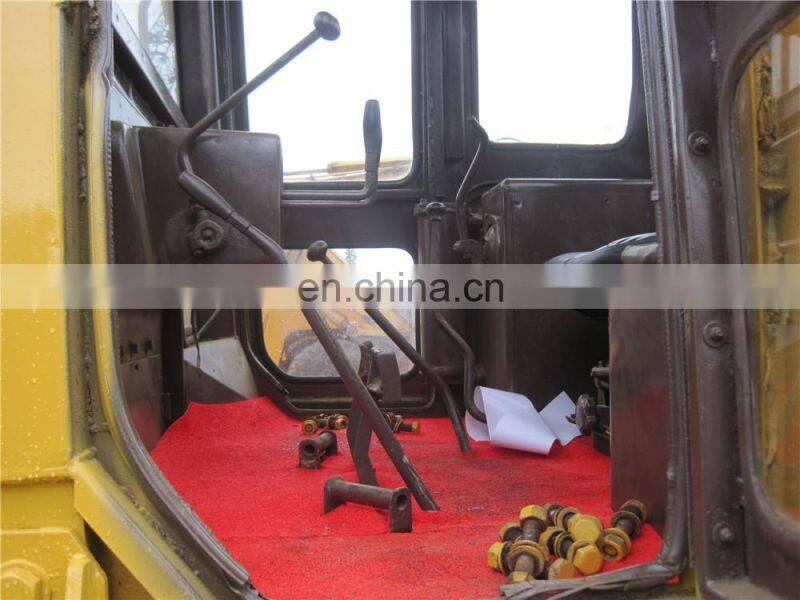 Loading service forJapan Caterpillar D6D crawler bulldozer, low price CAT D6 dozer in China