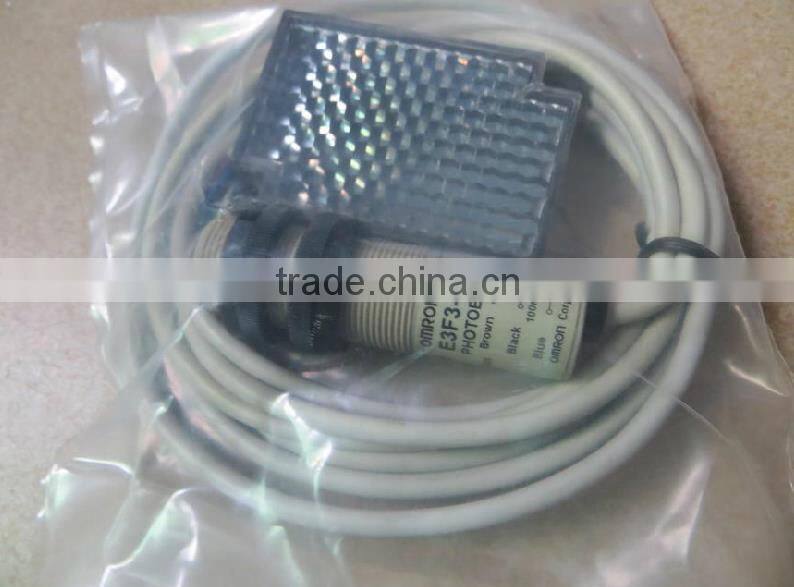 OMRON sensor E3F3-R61 new