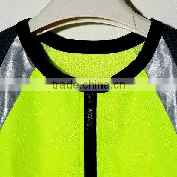 Green reflectitive material workwear