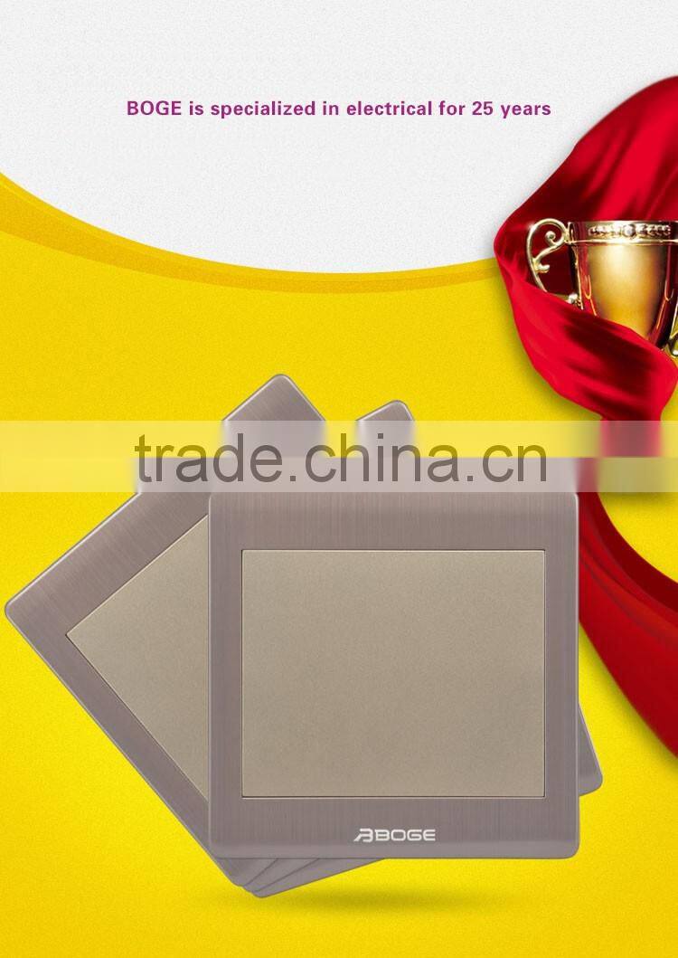 blank plate with golden color