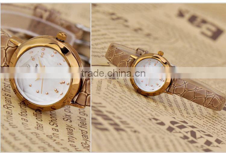 Fashion lady flower dial genuine leather white yellow brown pointer 30m waterproof lady wrist watch