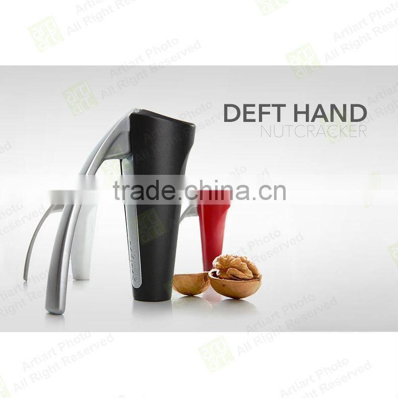 Die cast metal brand new design high quality cast iron nut cracker manual nut opener