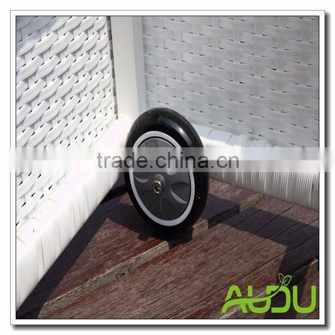 Audu New York Garden Outdoor Rattan Lounger