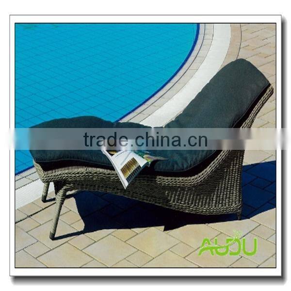 Audu PoolSide Garden Plastic Sun Loungers