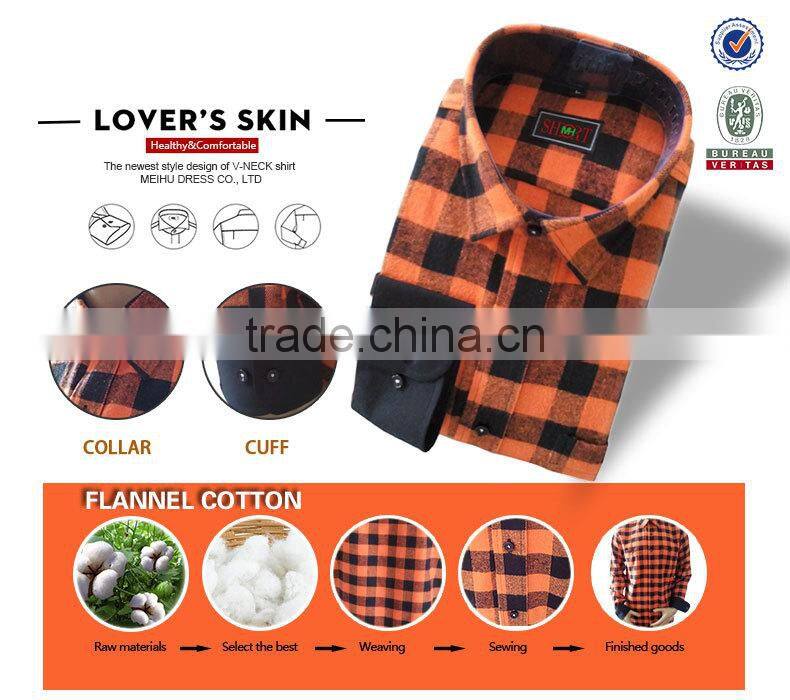 2017 latest flannel Autumn plaid mens shirtand two pockets with buttons