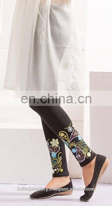 Printed leggings manufacturer, designer leggings exporter,leg-ins wear supplier