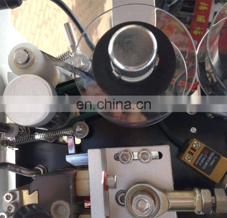 watsap+ 86 15140601620 Easy operation semi automatic round bottle labeling machine