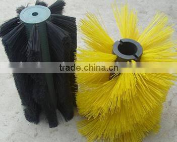 Cleaning cylindrical brush