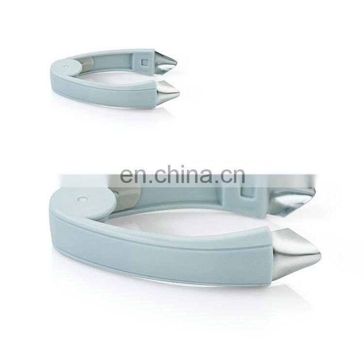 Amazon Hot Sell Kitchen Accessories Strawberry Stem Separator Fruit Corer Stalks Stems Remover Strawberry Huller