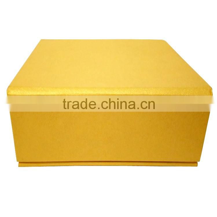 Alibaba Custom Packaging Magnetic Closure Cardboard Paper Gift Box Wholesale