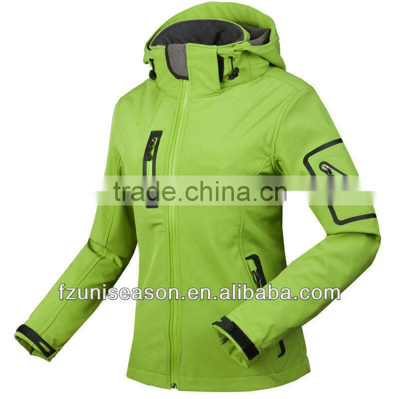 Lady Green Softshell Snowboard Jacket