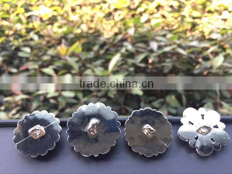 2016 rhinestone acrylic plastic colorful button sewing with shank bulk cheap high quality button flower center