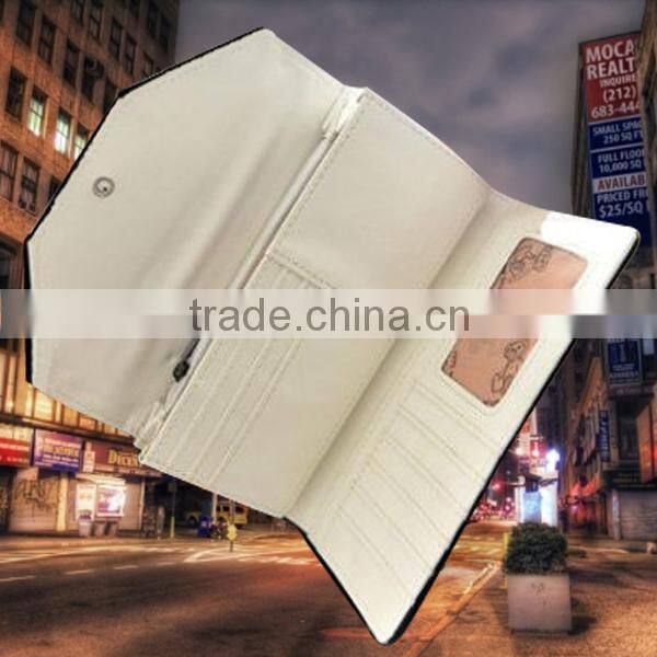 Unique magazine printed design ladies party clutch leather purse with elegance appearance