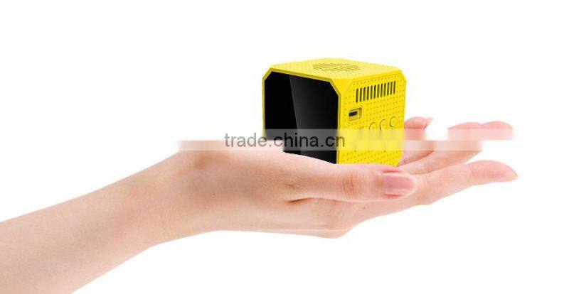 Portable Pico LED HDMI Video Game Projector Beamer, 1080P Digital Pocket Home Cinema Mini Projector for iPhones
