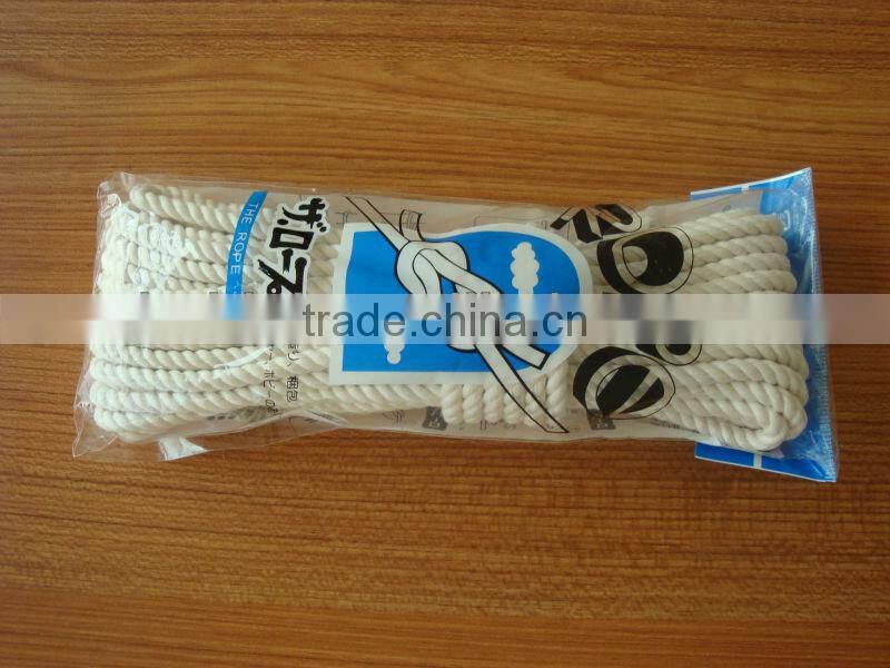 White or natural cotton 3-strand rope