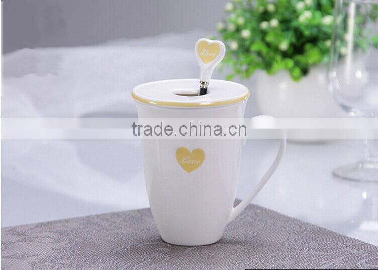 ceramic heart shaped tea cup with spoon & lid,Love Shape Ceramic Coffee Mug with Lid and Spoon Household
