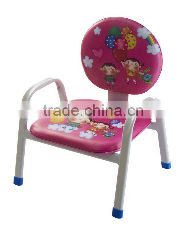 comfertable kids chair with handle