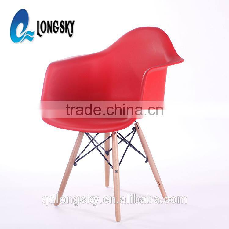 LS-4012 Italian design TATAMI plastic leisure chairs with arms and wood legs