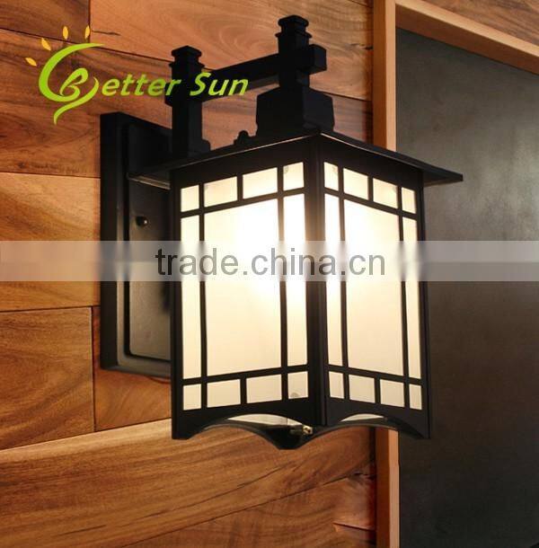 Aluminum Lantern Outdoor Solar Wall Light 110V/Exterior Lighting Fixture