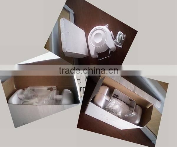 Plastic Wall Mounted Retractable Rotary Clothes line