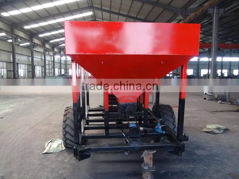 tractor mounted fertilizer fluid fertilizer's spreader