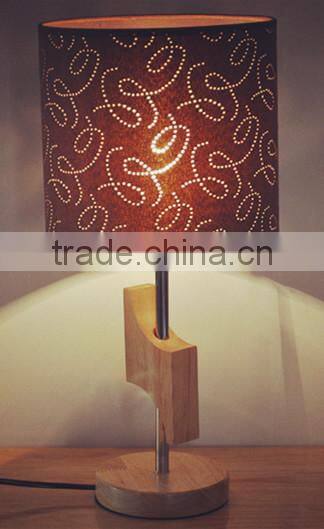 small decorative table lamp, gift lamp, vintage style table lamp in wooden base