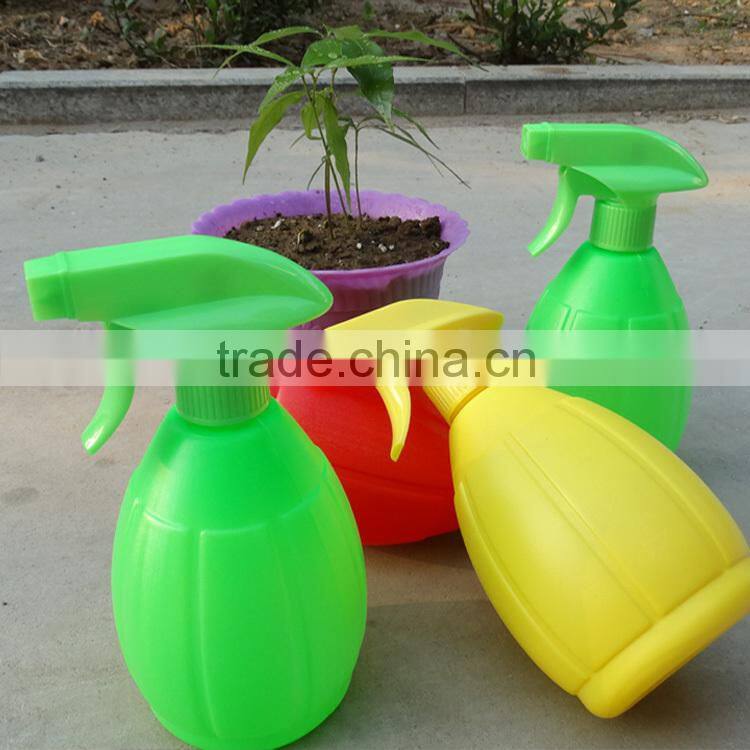 Garden plastic watering can