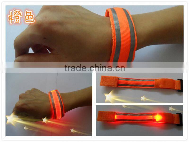 2015 New Style 2.5 cm Nylon Flashing LED Snap Reflective Bracelet