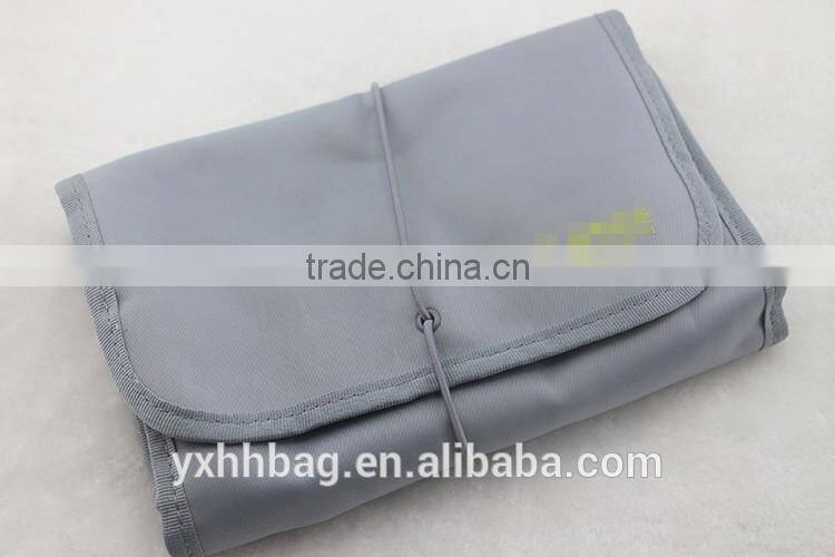China plain folding makeup bag on sale