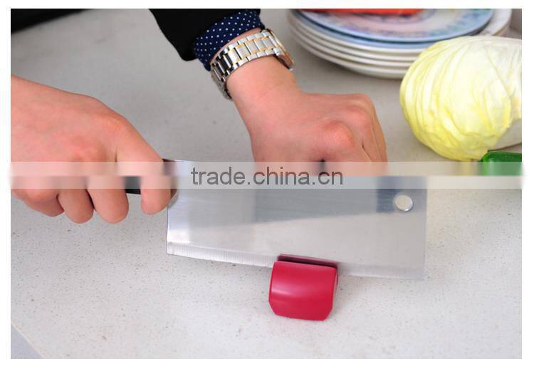 Two-stage Knife sharpener necessary in kitchen (9088)