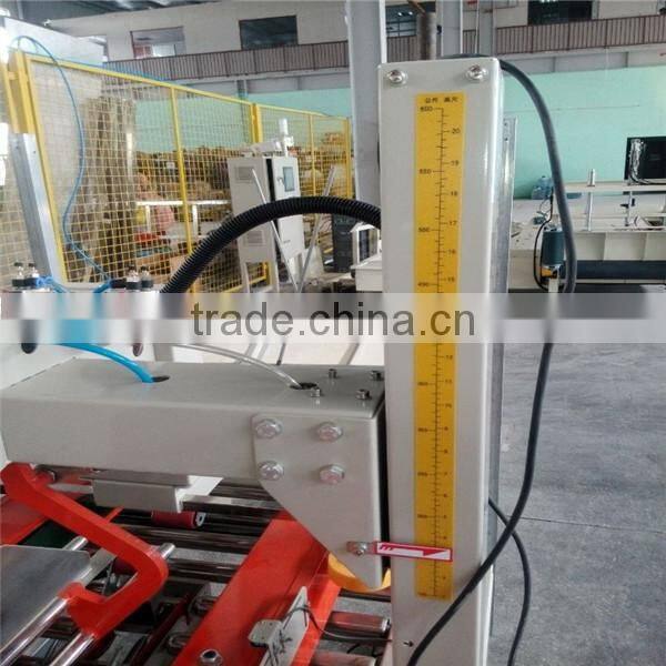 Automatic box sealing machine, automatic carton box sealing machine, carton box packing machine