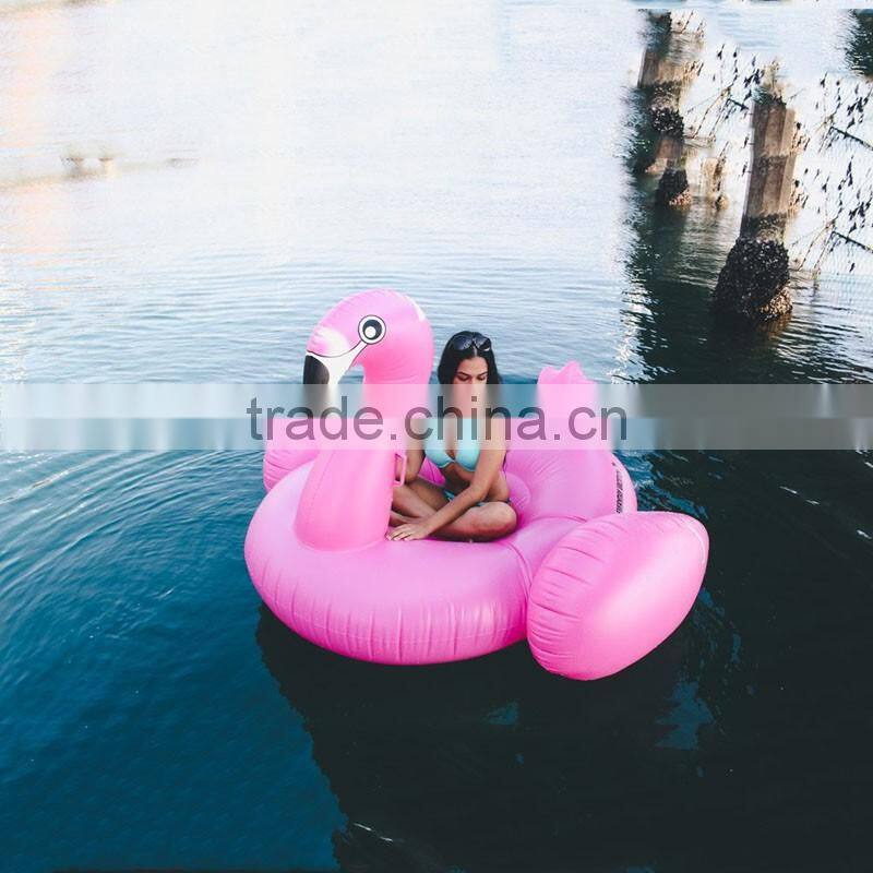 2017 fashion pool toys leasure giant inflatable swimming pool float flamingo swan pool flaoting and swim ring for water games