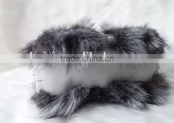 2016 New Arrival Fashion Factory Price Real Silver Fox Fur Lady Handbag