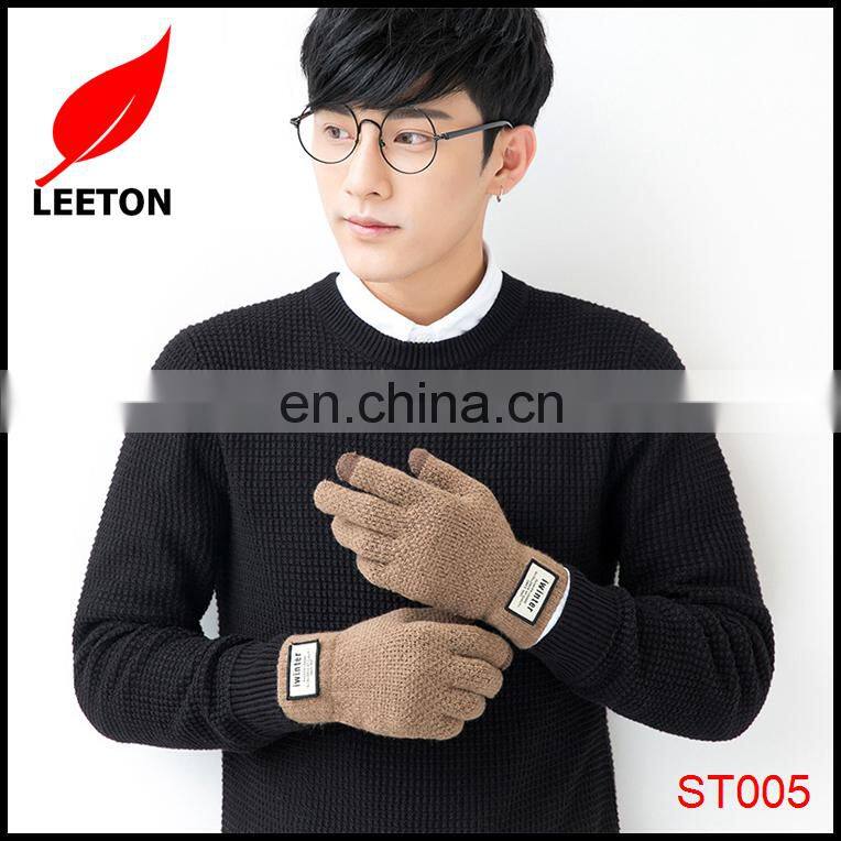 Factory supply fashion knitted smart finger touch winter glove for man