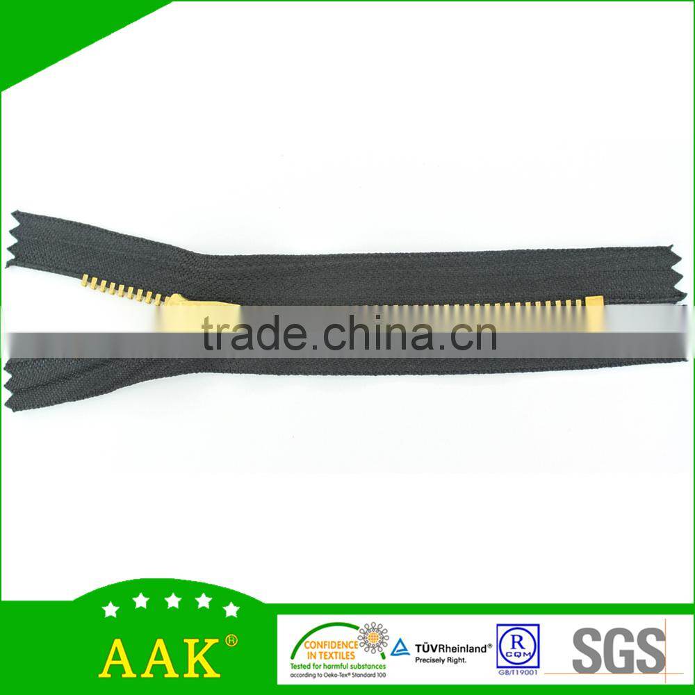 Ladies jeans factory china matching production 4# brass y teeth C/E zippers