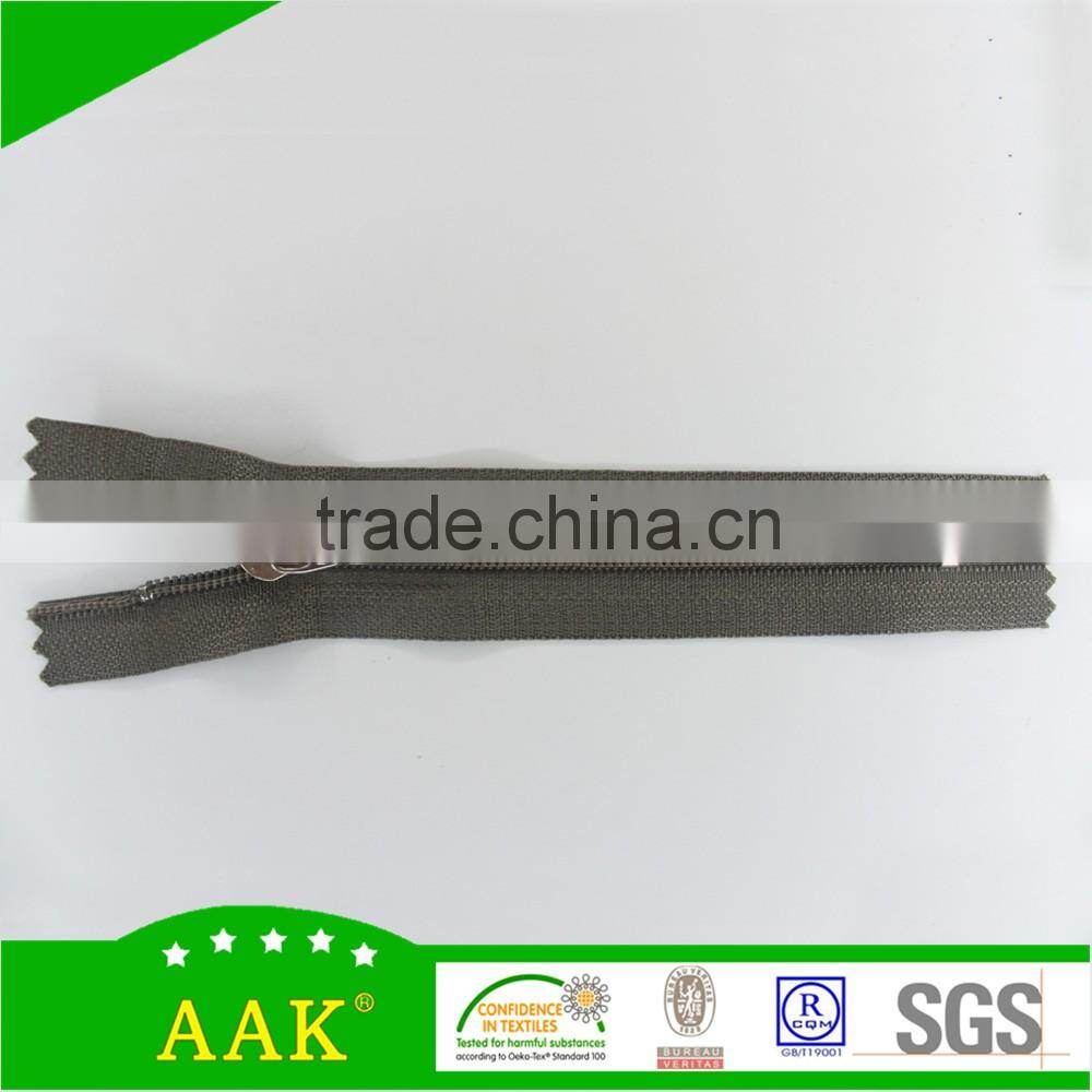 4#Close end nylon custom slider zipper