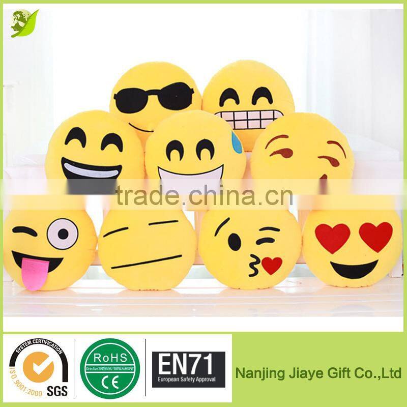 Love eye Emoji Pillows