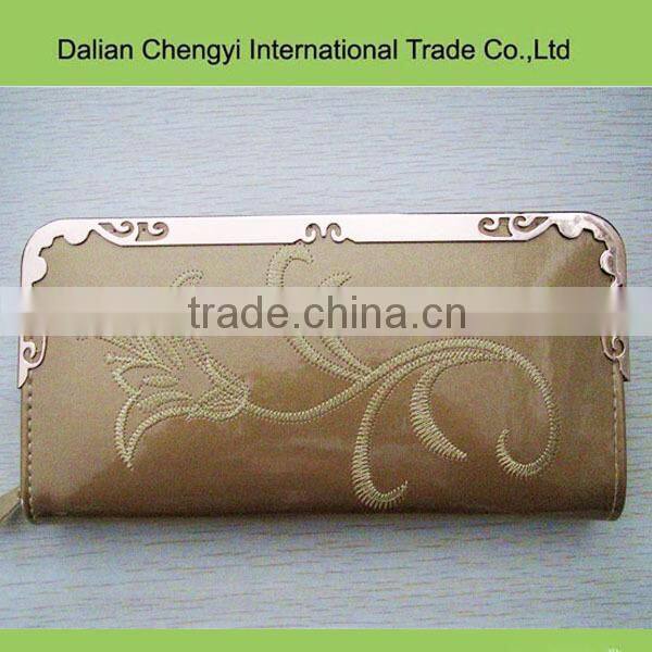 Manual seaming decoration ladies pu long ladies wallet with iron edge