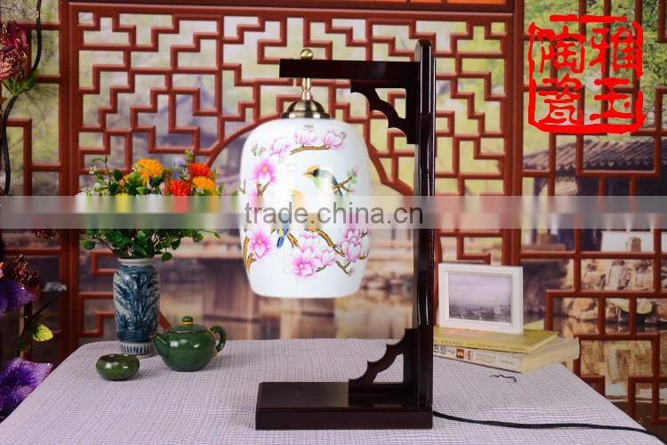 ceramic handpainted antique wooden table lamp for hotel