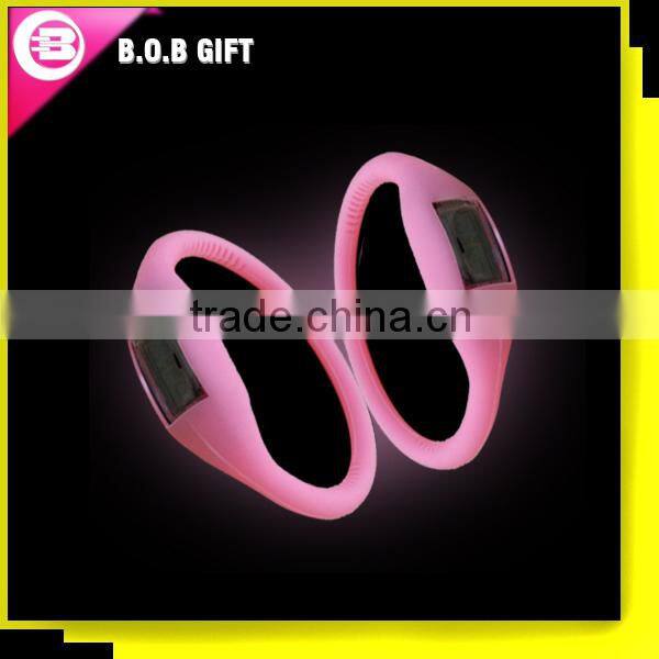 2015 newly style wholesale cheap silicone rubber strap watch