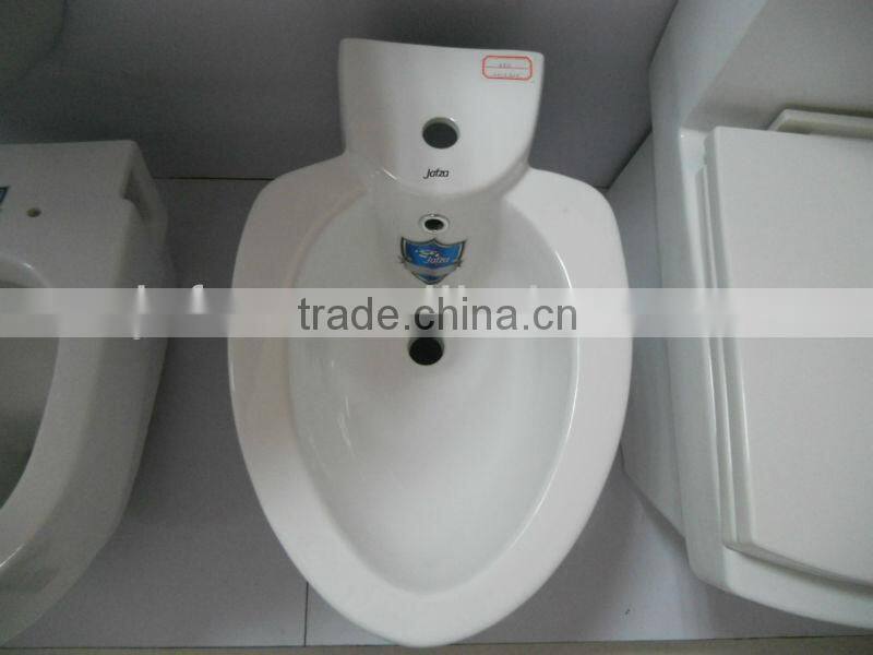 4812 Classic elegant ceramic bidet white color non-electric