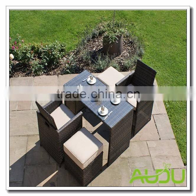 Audu rattan 5 pieces cube set with footstools