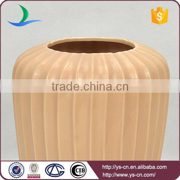 Modern Ceramic Orange Flower Vase for Decoration