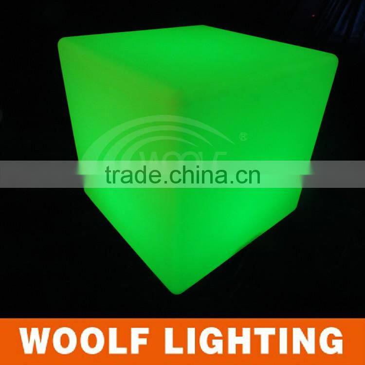 Outdoor Waterproof Color Changing Glowing LED Lighting Cube