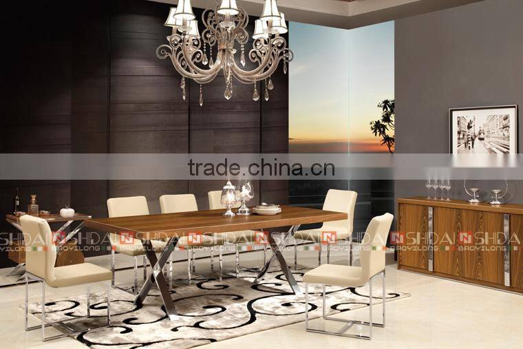 Simple Design Metal Upholstered PU Dining Chair N6261