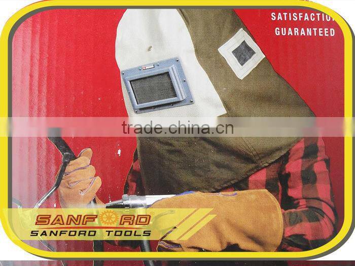 Portable sandblasting machine